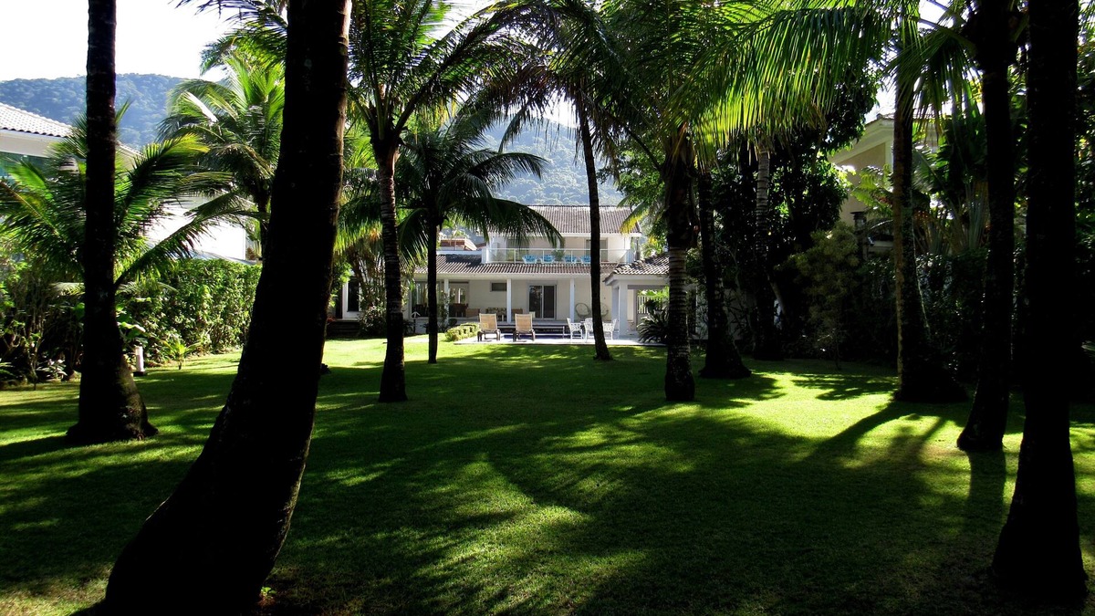 Maresias House | HIGH STANDARD HOUSE IN CANTO DO MOREIRA (Pé na Areia)