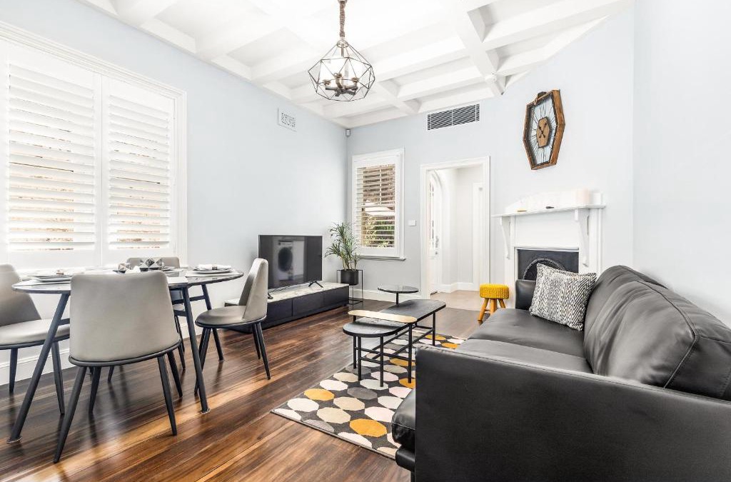 Millers Point Apartment | High Street 14 Self-Catering