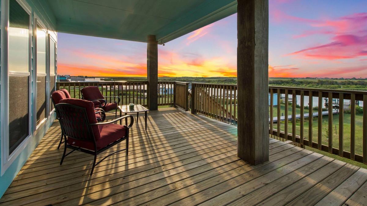 Cedar Lane House | High Tide- All-day Fishing, Quick East Bay Access