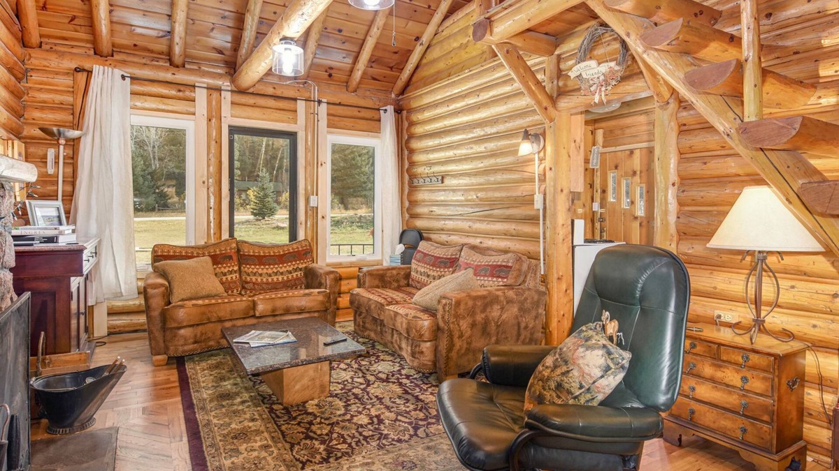 Lyons Cabin | Highland Glen Cabins-since 1961-Enjoy 300' of private river frontage