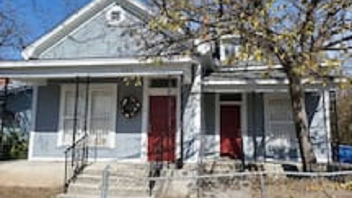 Downtown San Antonio House | Highland Retreat by the Pearl, Riverwalk, Tower of America & Downtown Events!