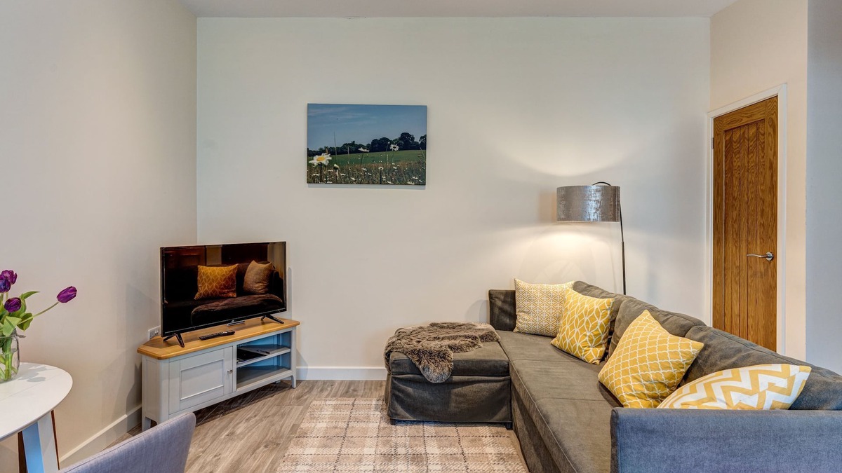 Witney Apartment | Highlander Barn I Oxfordshire Holiday Let | 1 Bed & Sleeps 2