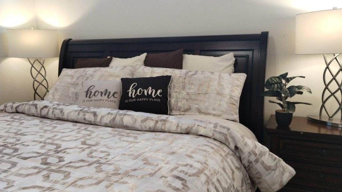 Biggs Field House | Highlands house in charming El Paso with WiFi ACngreat food & shopping