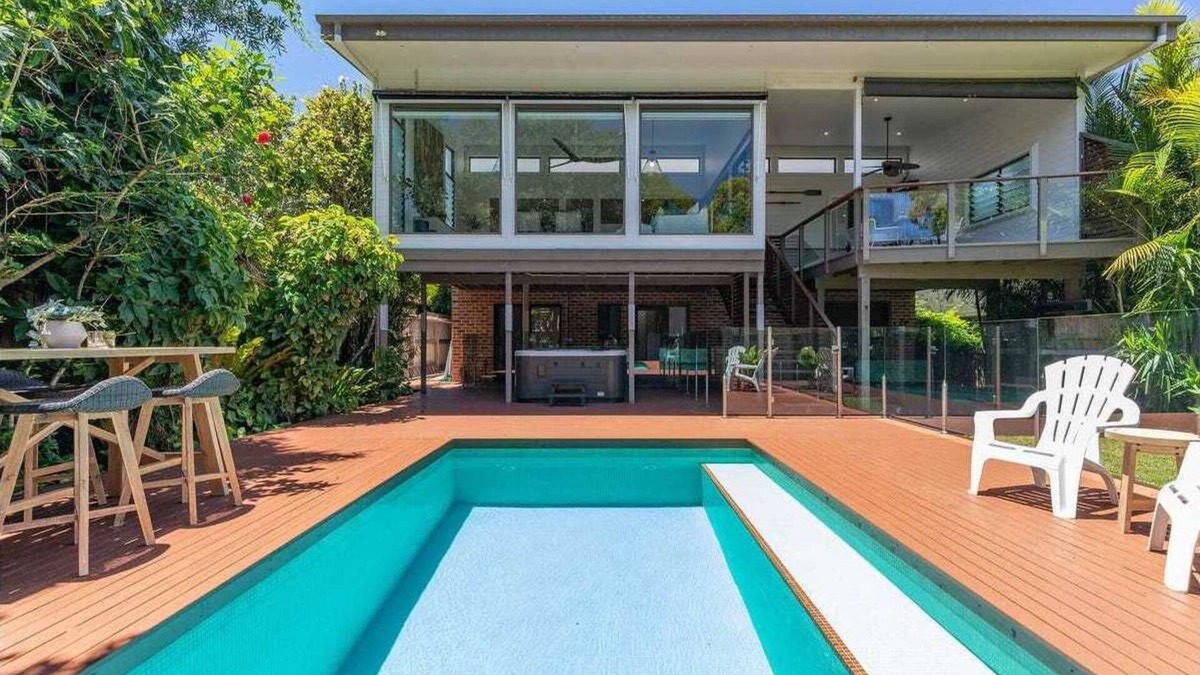 Forster House | Highly-sought-after home, One Mile Beach across the road. Golf course next block