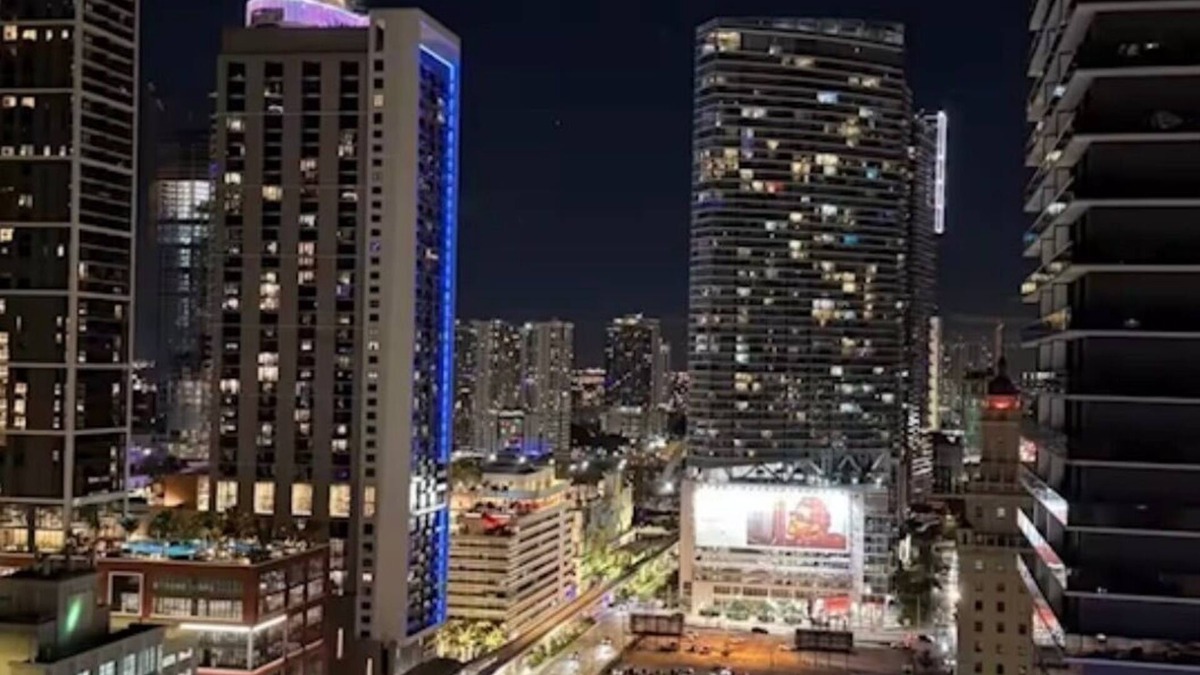 Downtown Miami Condo | Highrise condo in fantastic Miami with breath taking views min to cruises