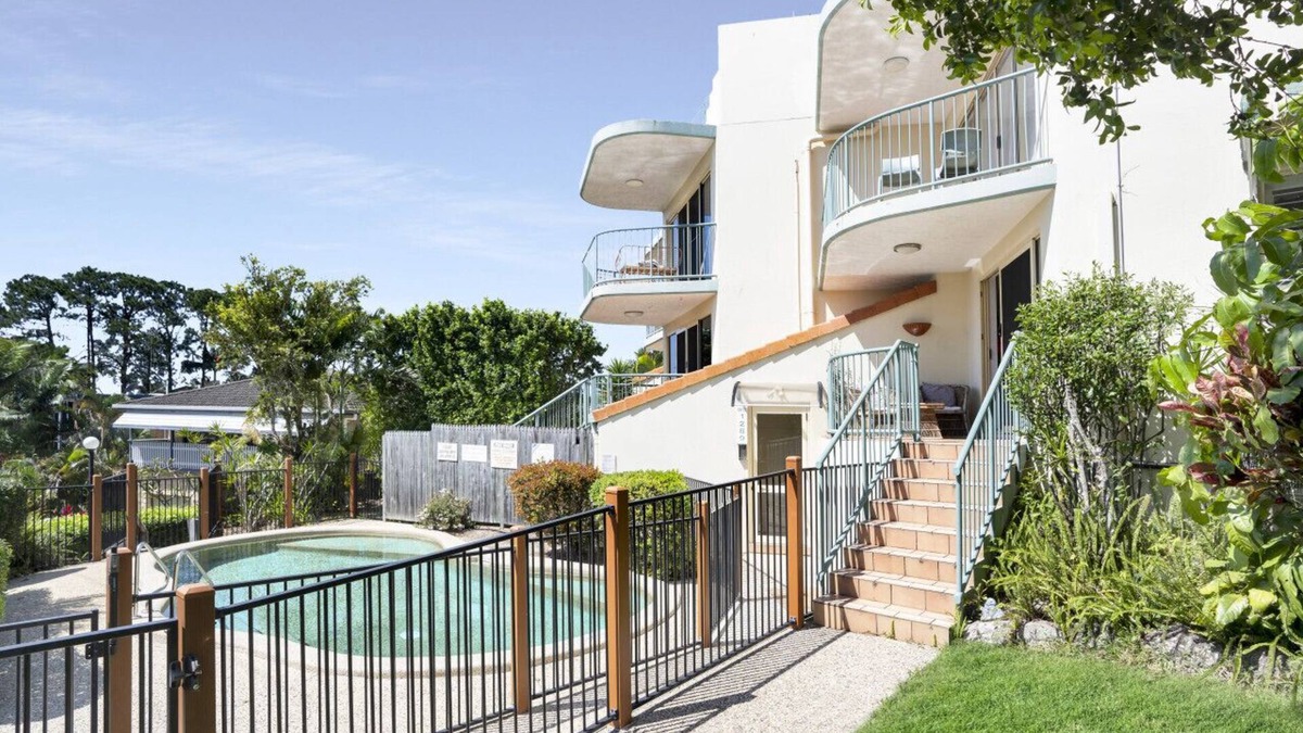 Alexandra Headland Apartment | Highwater Haven - Ocean View Apartment! 300m to Beach. Pet Friendly
