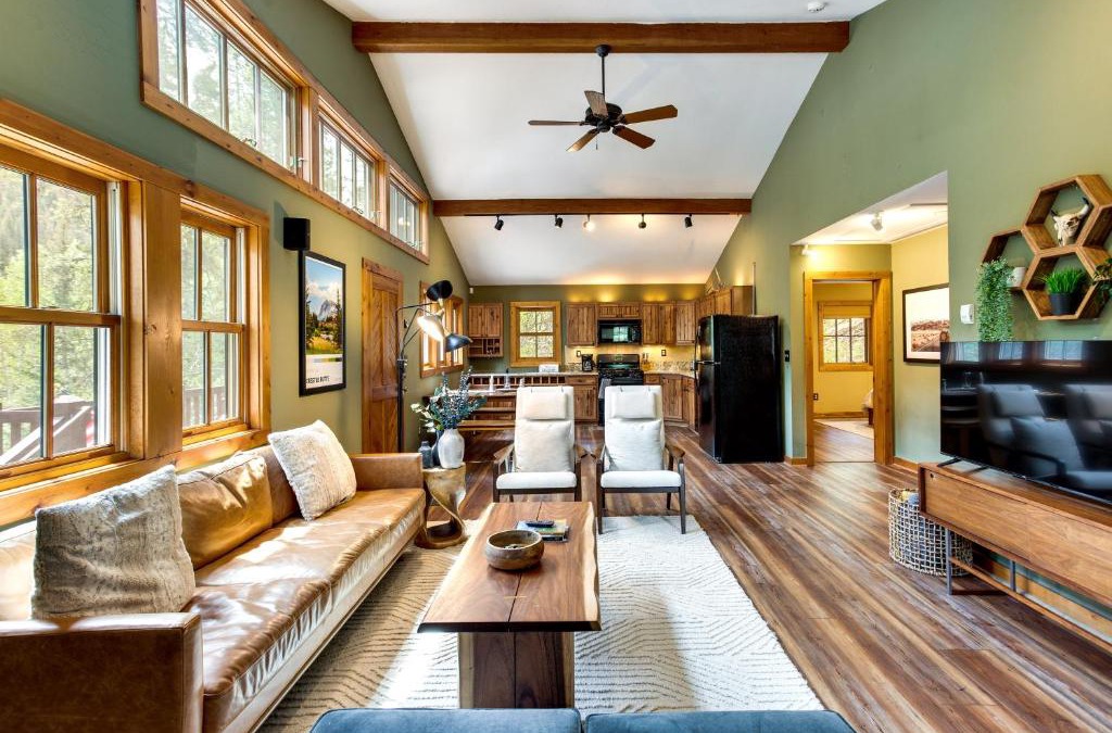 Almont House | Hike, Bike, Raft Colorado Home Near Crested Butte
