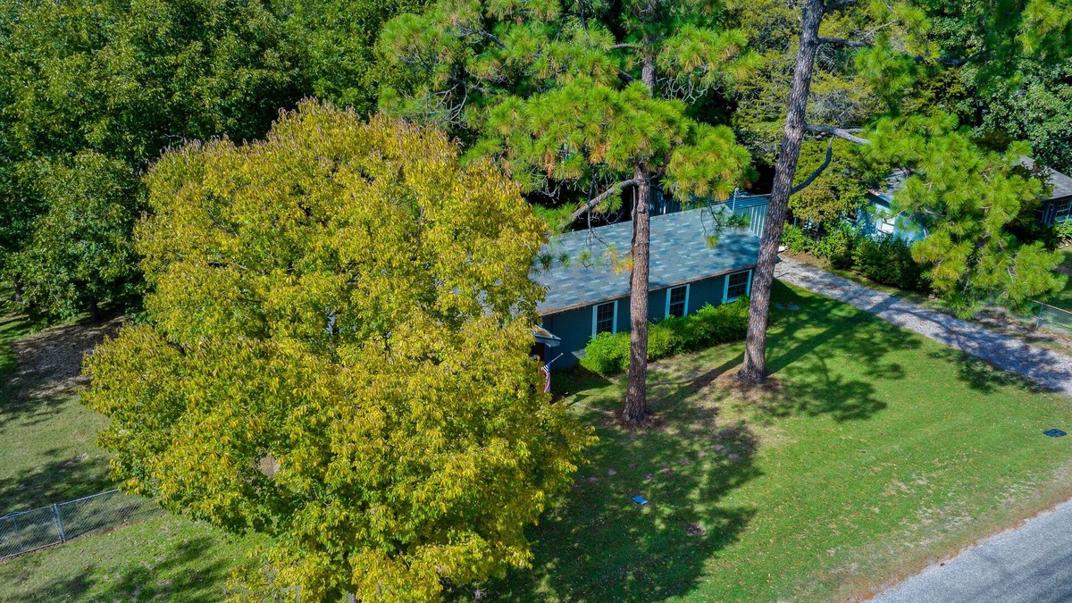 Pottsboro Cottage | Hike, Fish, Boat, Kayak, Ski, Space Out, Swim, Grill and Chill