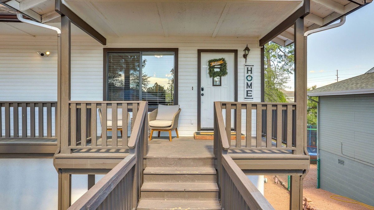 Payson Cottage | Hike & Golf: Family Home w/Deck in Payson!