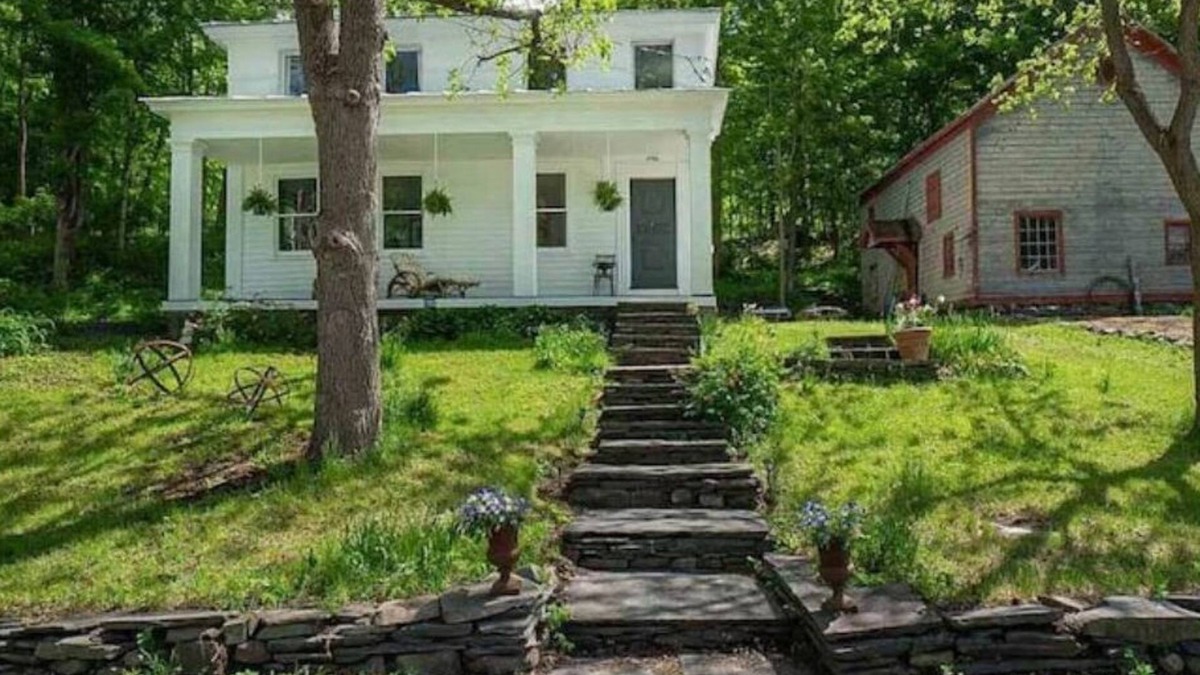 Oak Hill House | Hike, Ski & More: Restored 1845 Catskills Home
