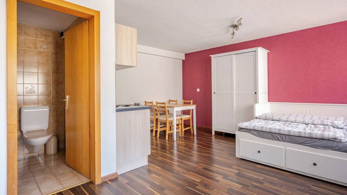 Erschmatt Apartment | Hike & sleep in Valais: cleaning included!