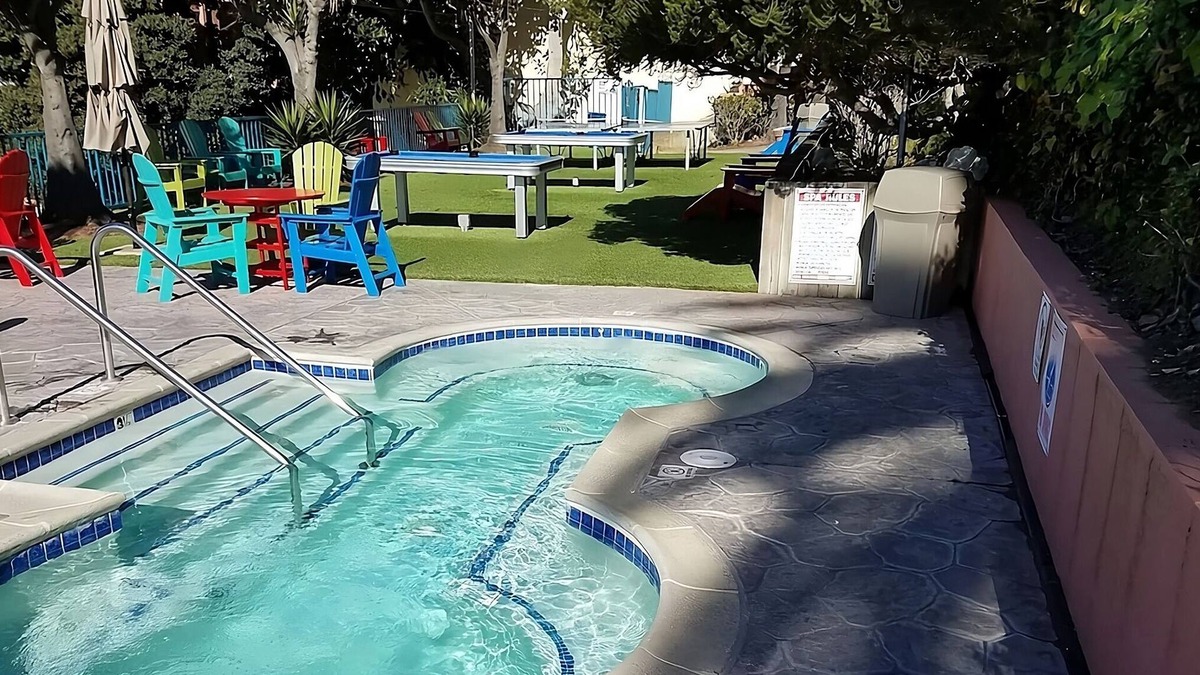 Village of La Jolla Hotel | Hiking Break! Ideal Base for Exploring Torrey Pines State Reserve, w/Pool