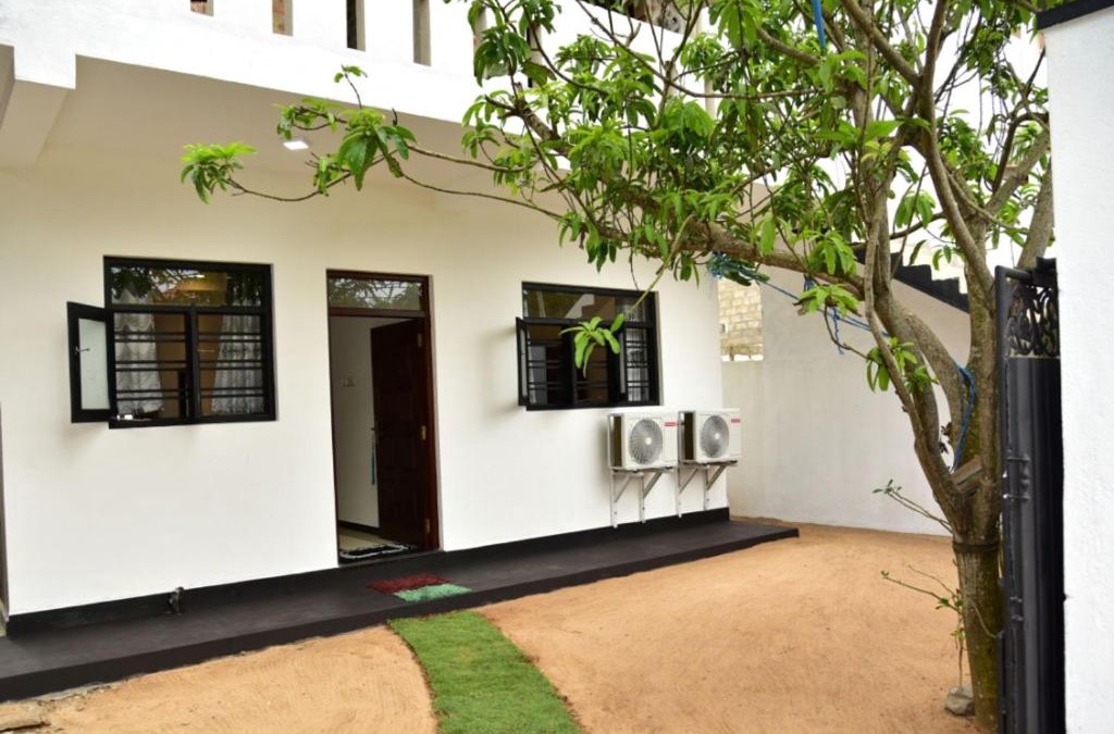Thiranagama House | Hikkaduwa Beach House