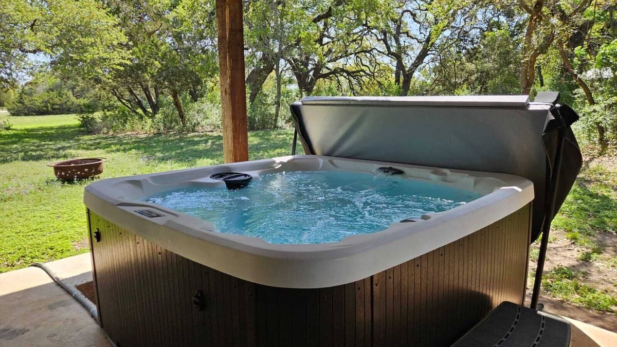 Dripping Springs House | Hill Country Escape | Hot Tub | Pet Friendly