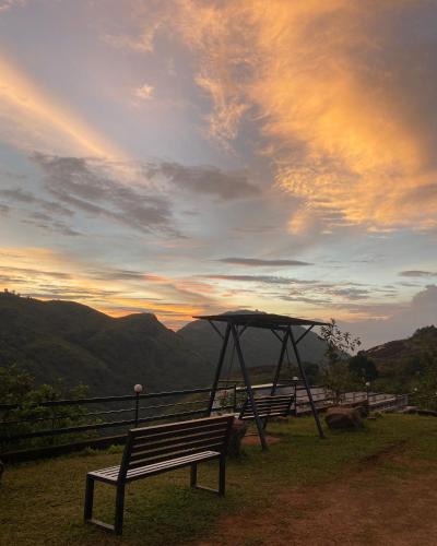Vagamon Hotel | Hill Monk - Whispering Mist