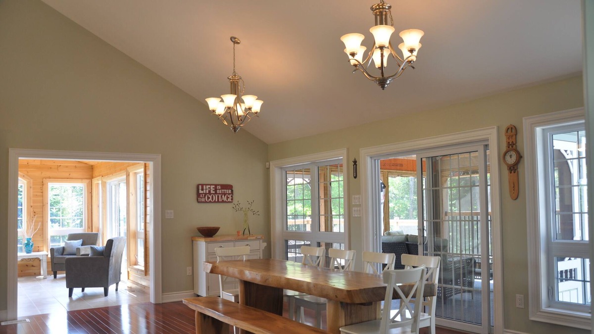 Highlands East Cottage | Hill Top Lake House - Wilberforce, Ontario, Canada
