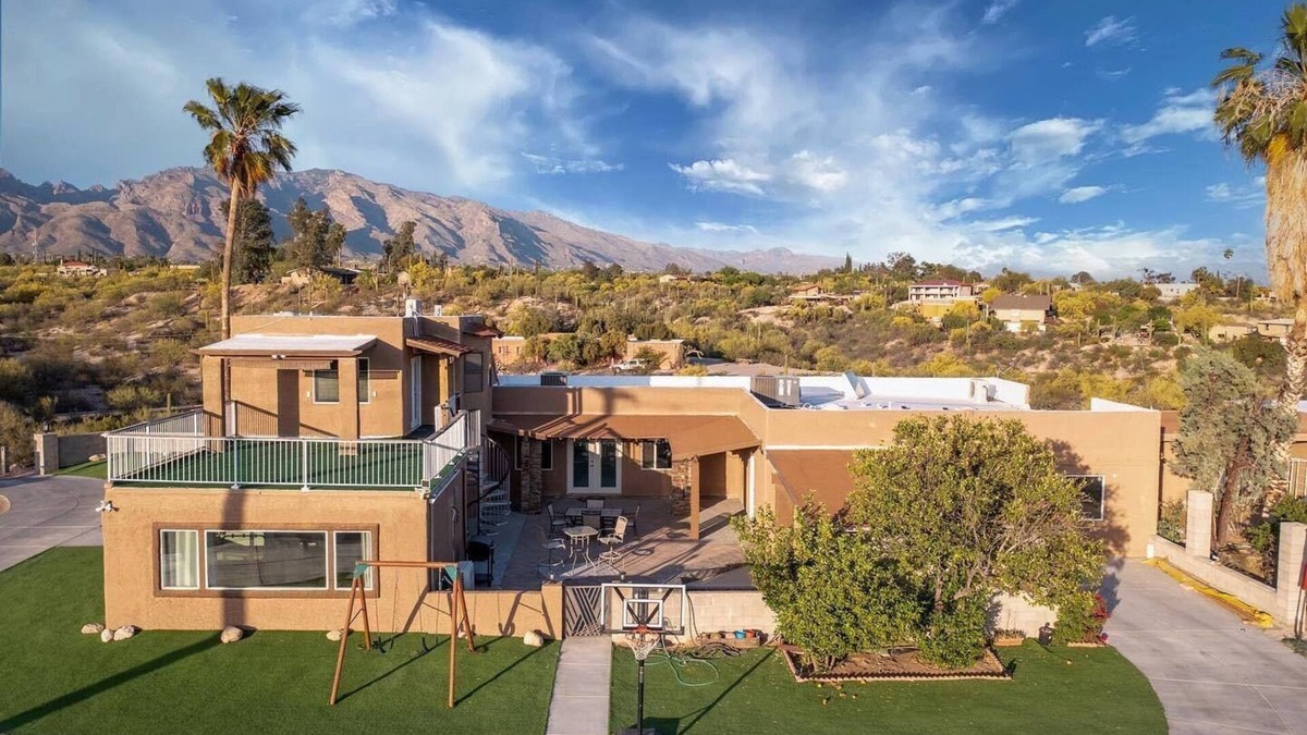 Casas Adobes House | Hill Top - Scenic Villa w/Panoramic Views & Pool