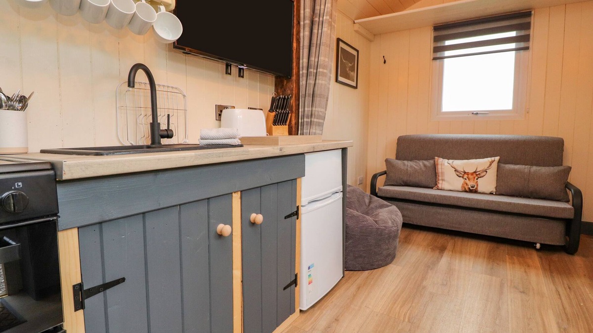 Preston Cottage | Hillcrest Shepherds Hut