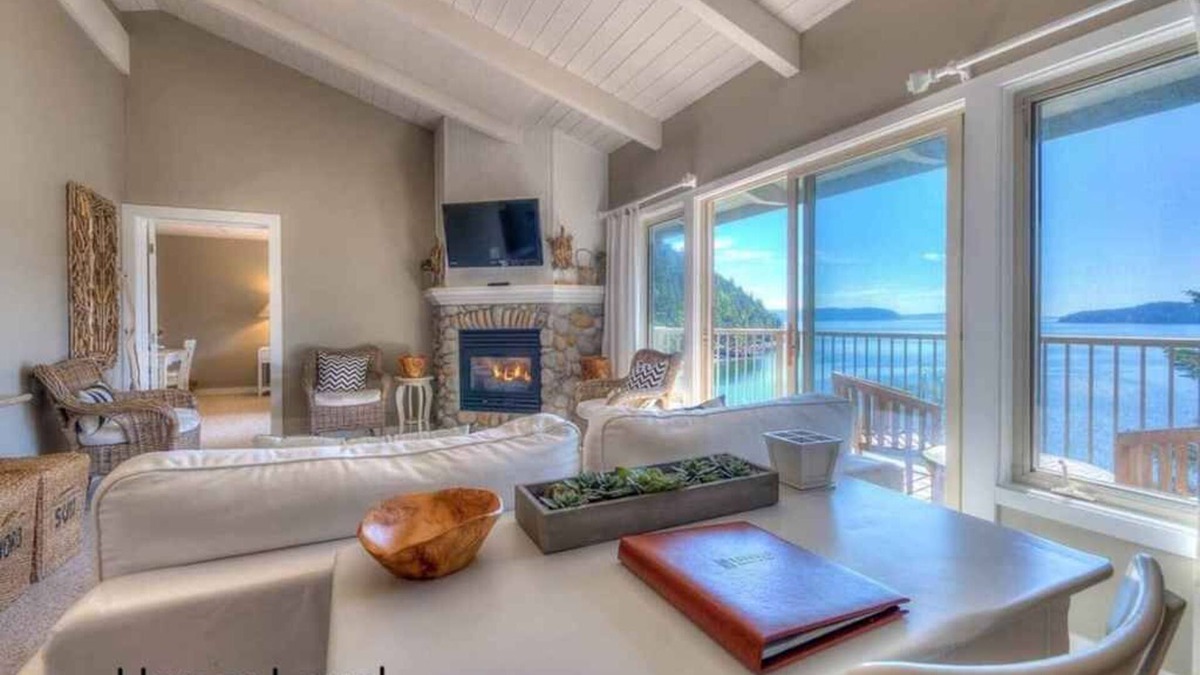 Rosario Hotel | Hillside Deluxe Two King Suite