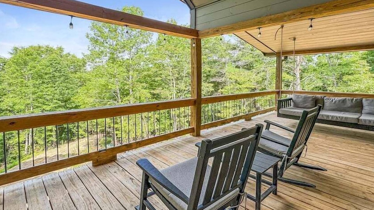 Morganton Cabin | Hillside Hideaway - Hot Tub | Arcade Game Machines | Outdoor Fireplace