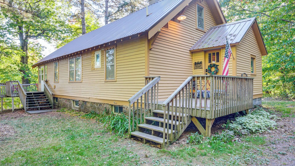 Wakefield Cottage | Hillside Home on 5 Wooded Acres in Wakefield!