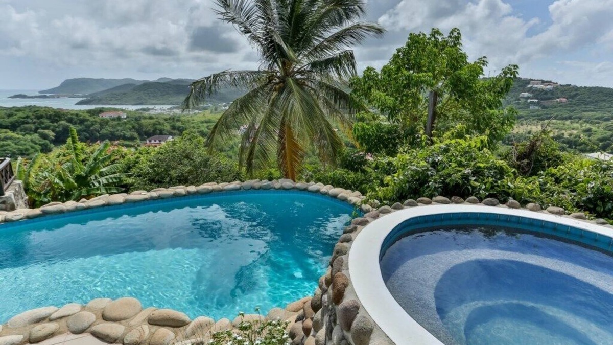 Cap Estate Villa | Hilltop 1-bed Villa with great views out to sea - Villa Cadasse