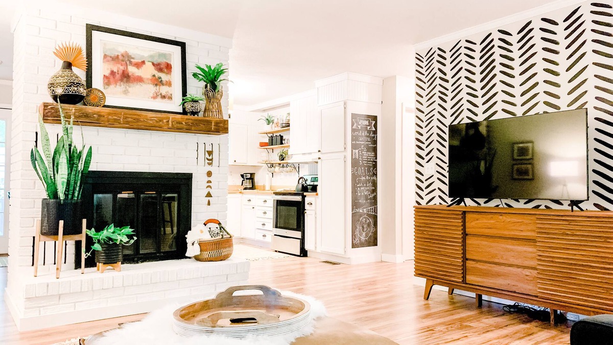 Morganton House | Hilltop Boho Bungalow close to Lake Blue Ridge and Downtown Blue Ridge