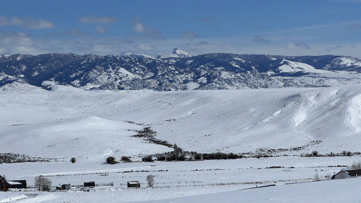 Big Sandy House | Hilltop Gem, , with amazing views of the wind River Mountain Range, Sleeps 8