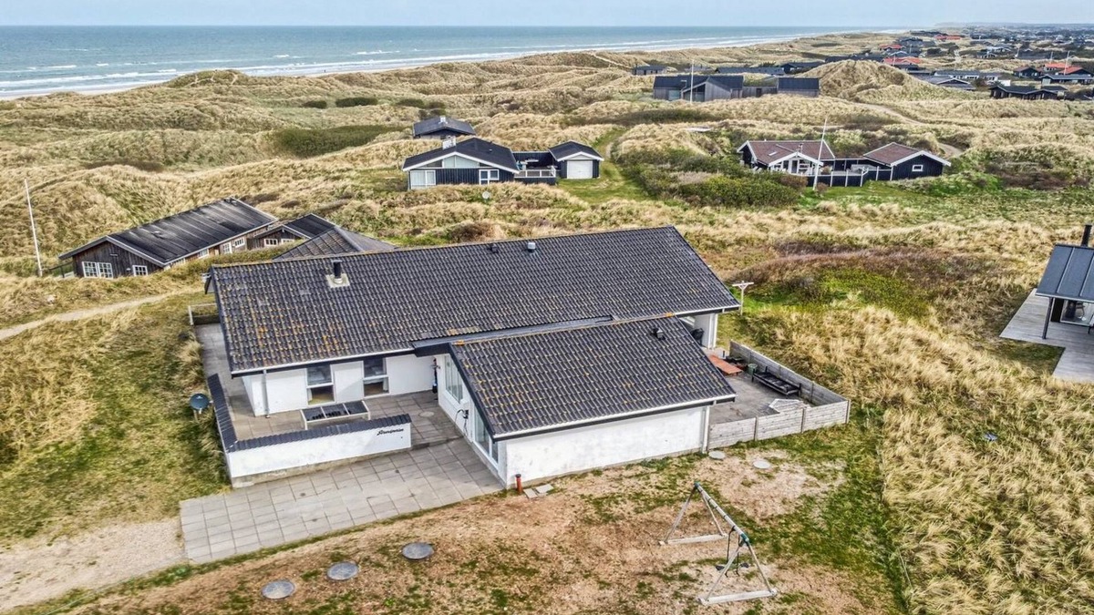 Grønhøj House | "Hilmer" - 180m from the sea by Interhome