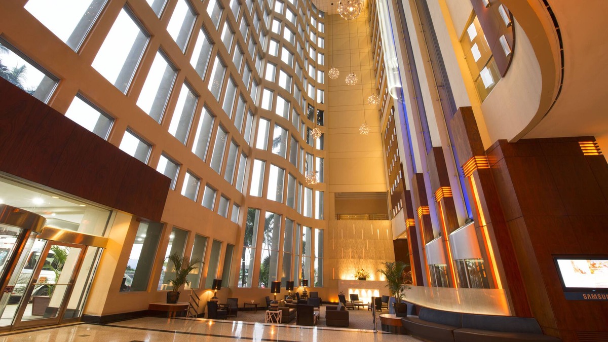 Kennedy Hotel | Hilton Colon Guayaquil