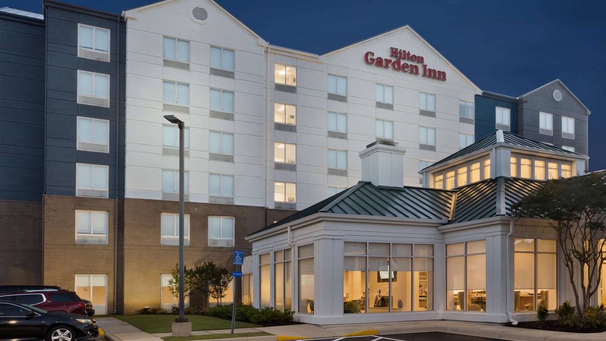 Homewood Hotel | Hilton Garden Inn Birmingham/Lakeshore Drive