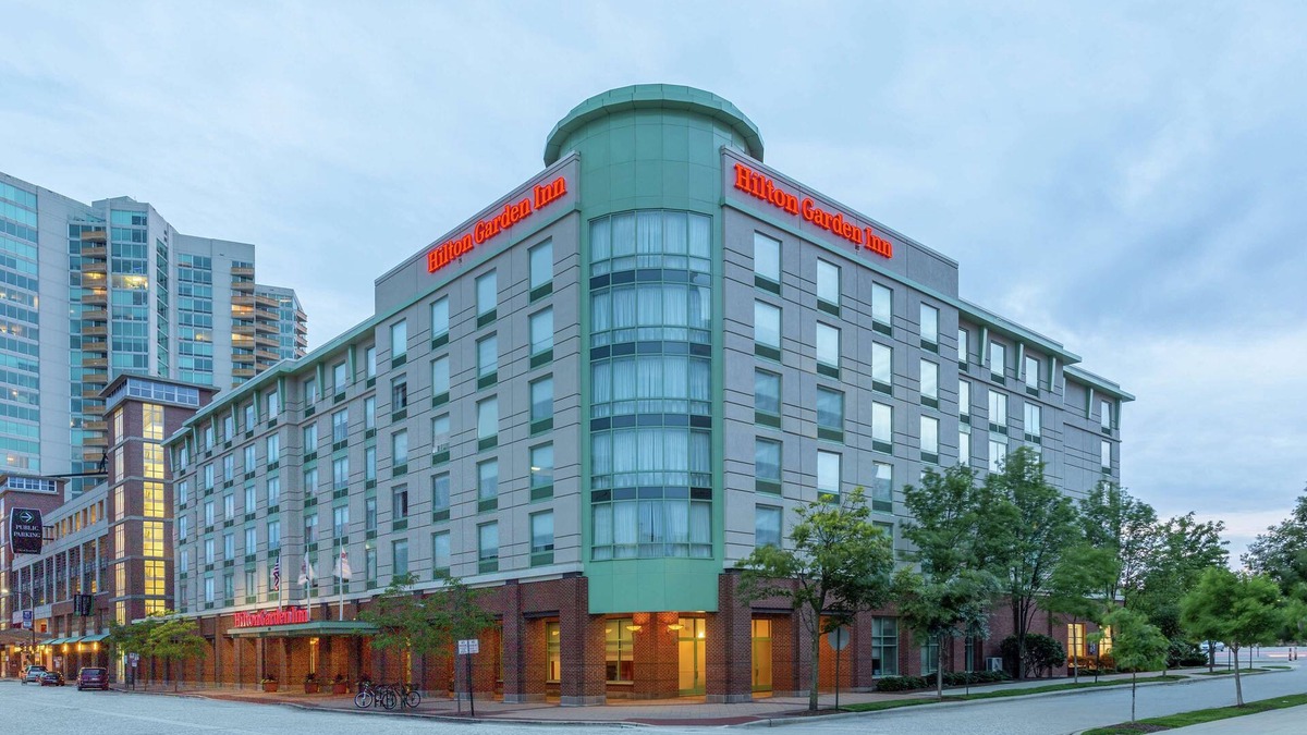 Evanston Hotel | Hilton Garden Inn Chicago North Shore/Evanston