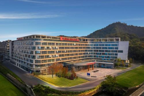 Wuxing Hotel | Hilton Garden Inn Huzhou High-Speed Railway Station