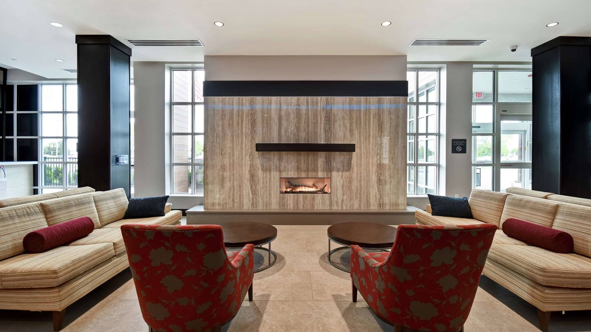 Lansing Hotel | Hilton Garden Inn Lansing West