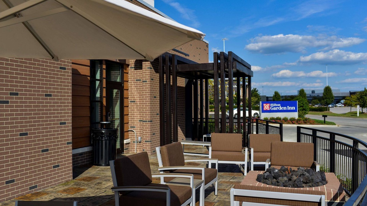 St. Matthews Hotel | Hilton Garden Inn Louisville Mall of St. Matthews