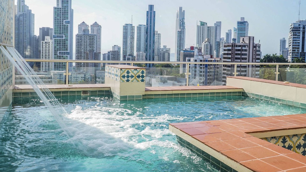 Panama City Hotel | Hilton Garden Inn Panama City Downtown, Panama