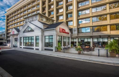 Crystal City Hotel | Hilton Garden Inn Reagan National Airport