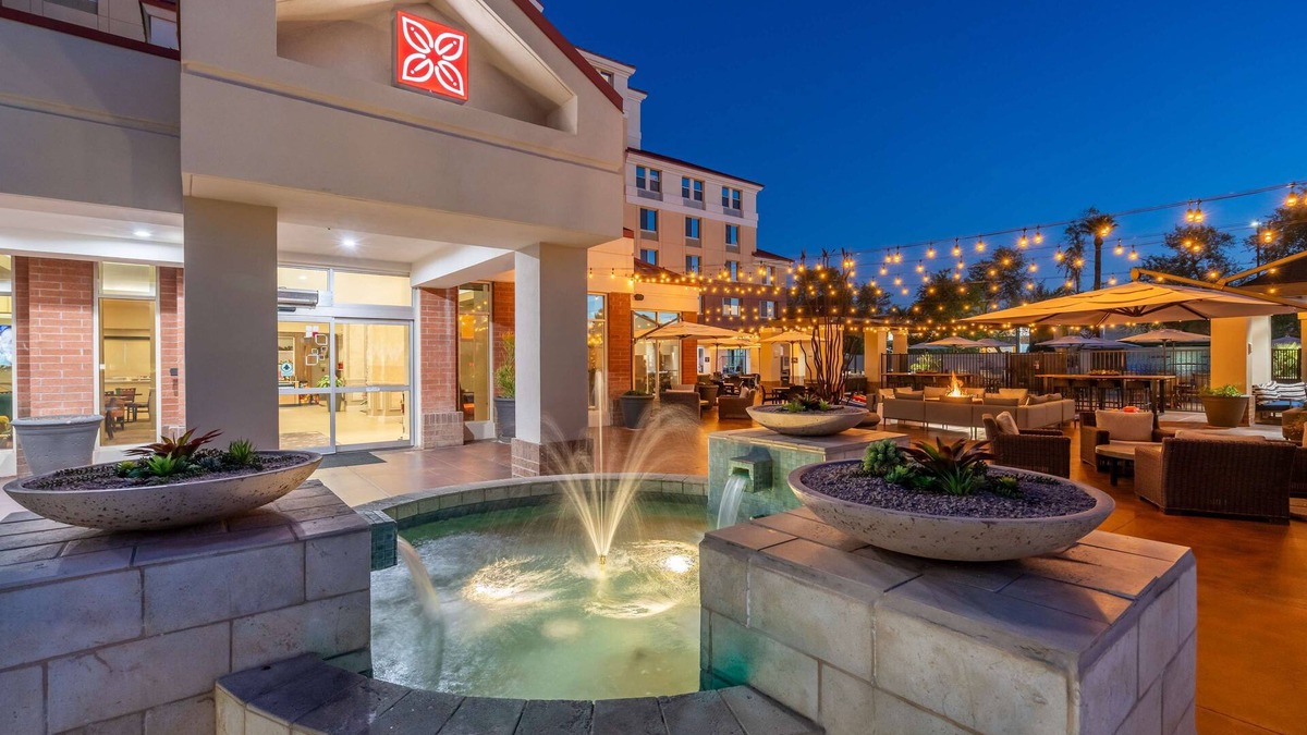 Brown and Stetson Business Hotel | Hilton Garden Inn Scottsdale Old Town