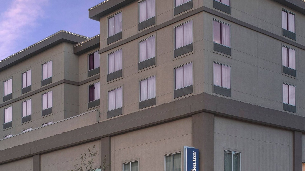 Brownstown Hotel | Hilton Garden Inn Yakima Downtown