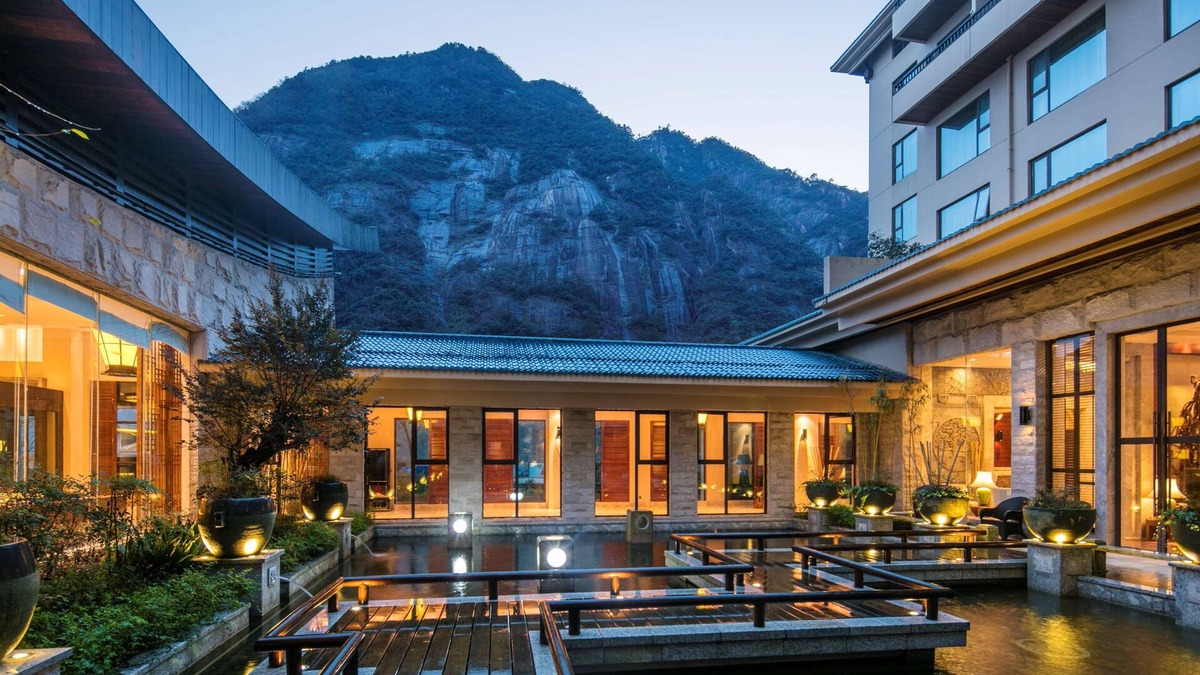 Shangrao County Resort | Hilton Sanqingshan Resort