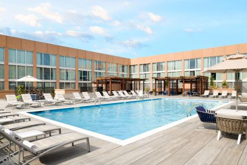 Southwest Federal Center Hotel | Hilton Washington DC National Mall The Wharf