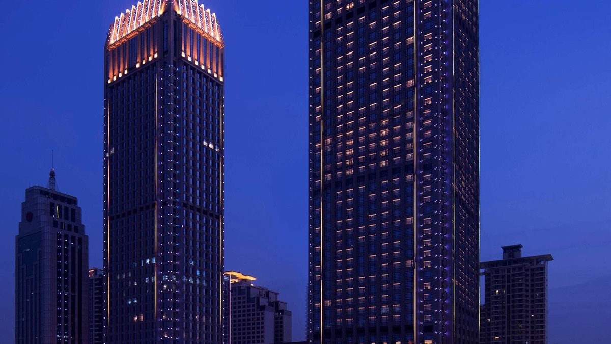 Shiqi District Hotel | Hilton Zhongshan Downtown