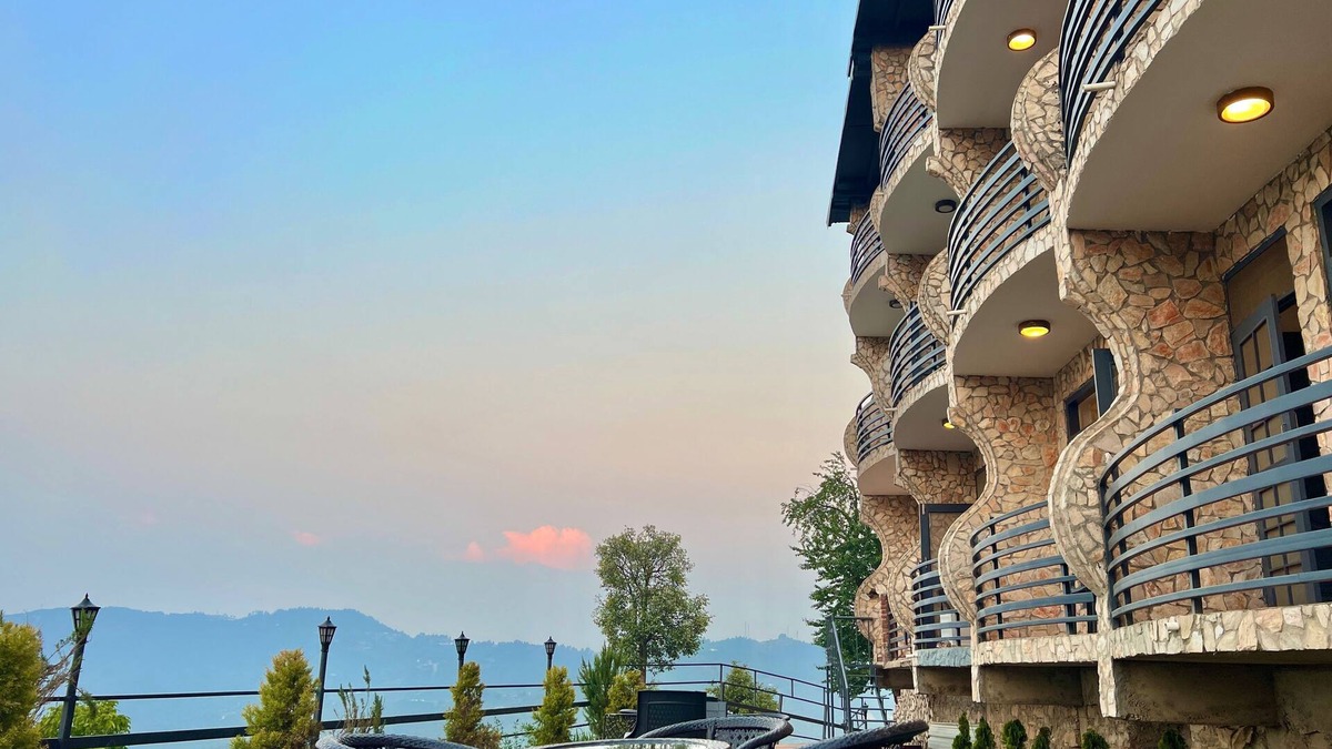 Satbunga Hotel | Himalayas by Lake Hills