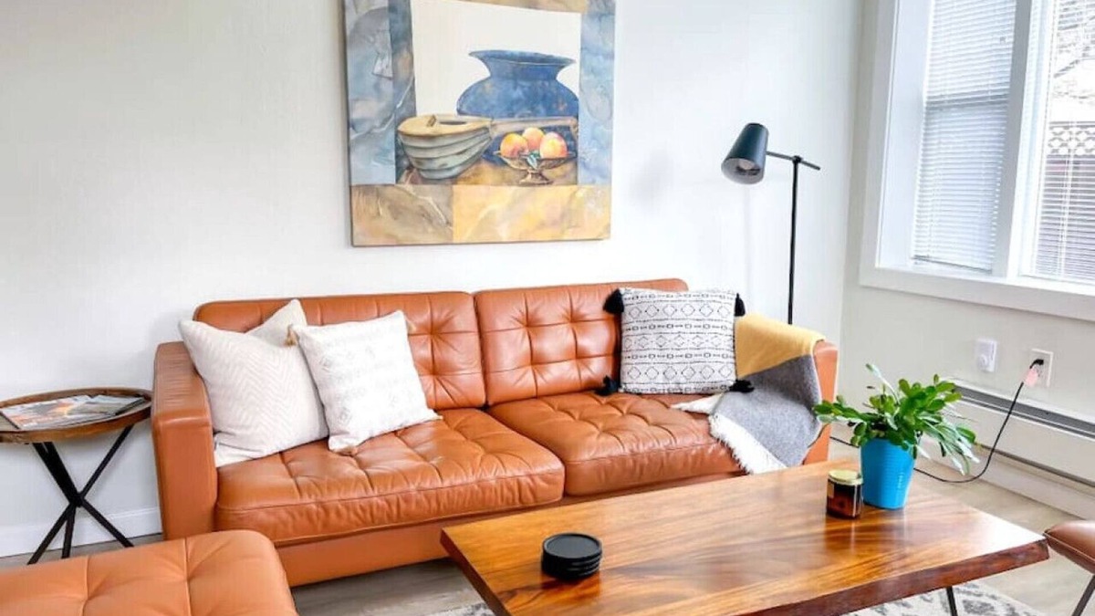 San Anselmo Apartment | Hip and chic one bedroom apartment.