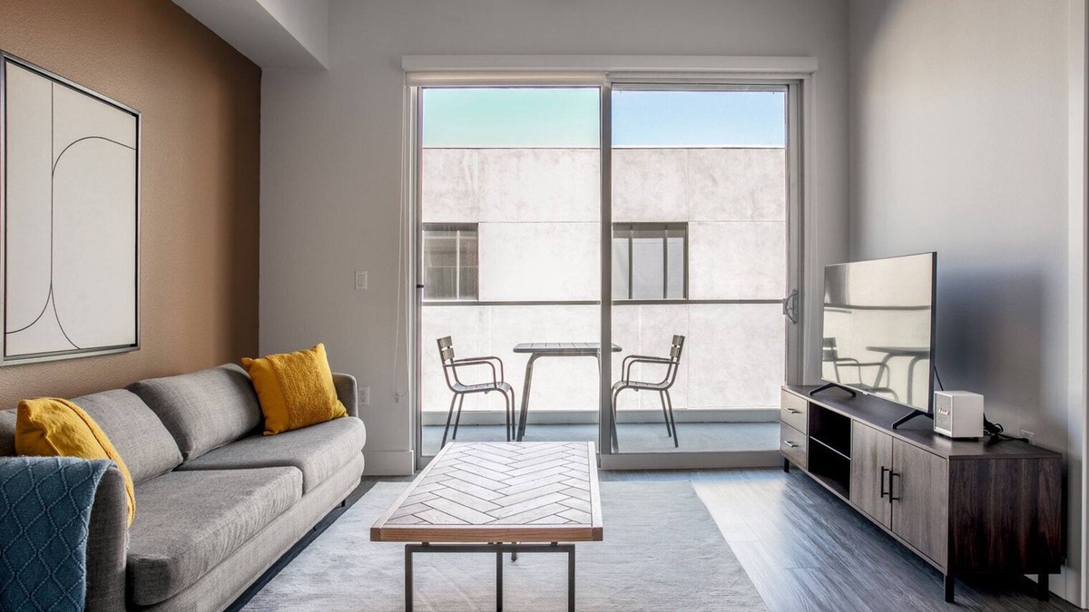 Culver City Apartment | Hip Culver City 1BR w/Pool, Gym & Easy Access to 405, by Blueground
