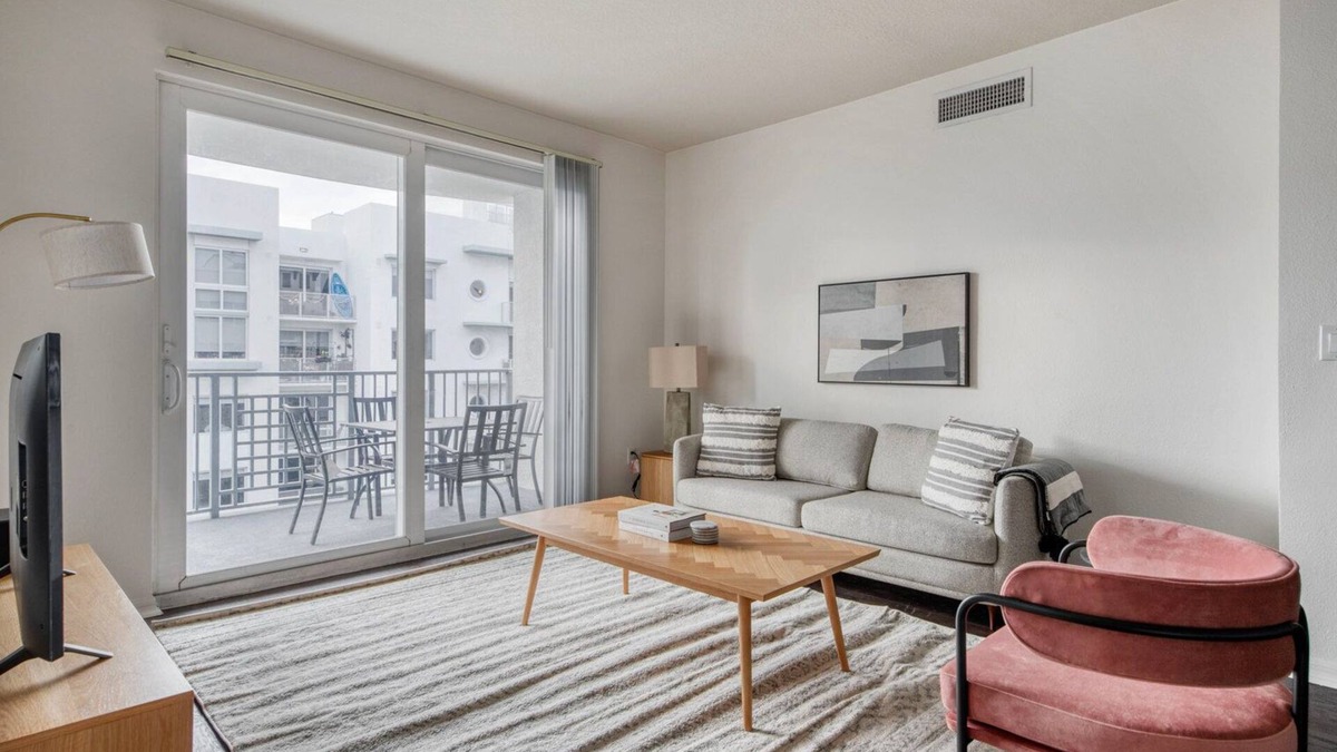 Flagler Village Apartment | Hip Fort Lauderdale 2BR w/ Gym, Grill Area & Pool, by Blueground