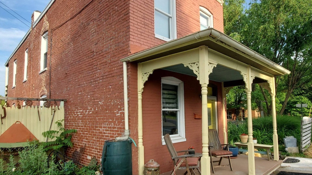 Frederick House | Hip & Historic District, Quiet, Classy & Comfortable Home w/Amenities & OSP