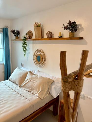 Port Barton Apartment | Hiraya Apartments