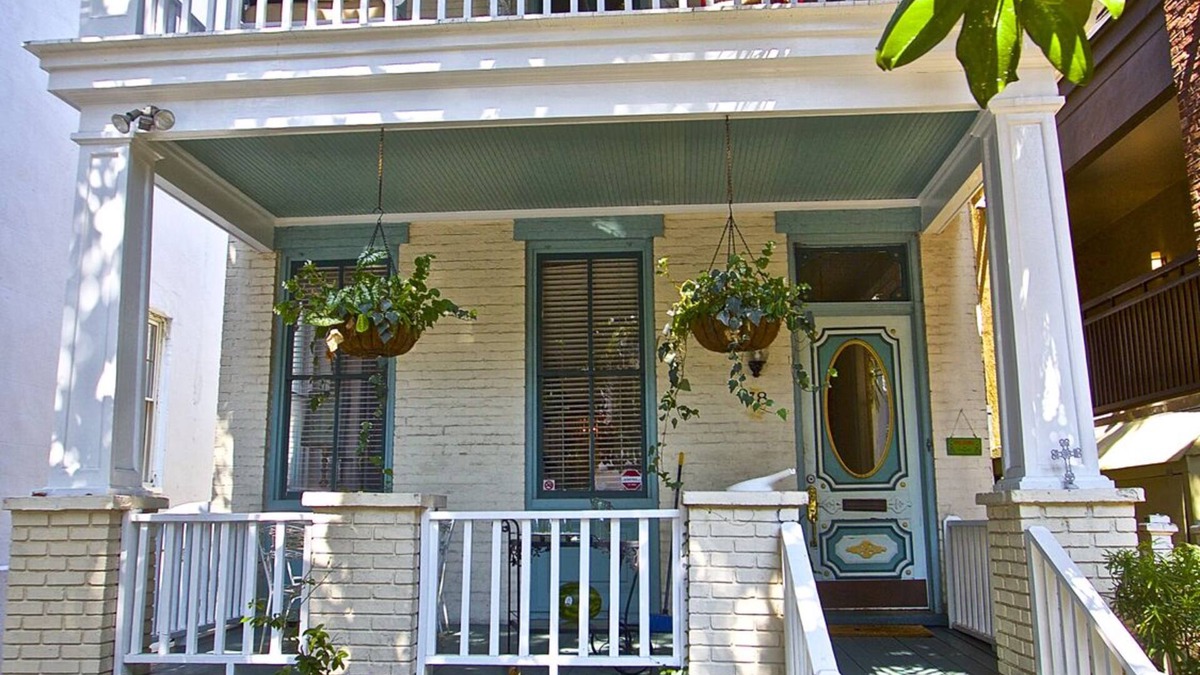 Charleston Historic District House | Historic 1882 Home ~ Sleeps 12 ~ In The Heart Of Downtown Charleston