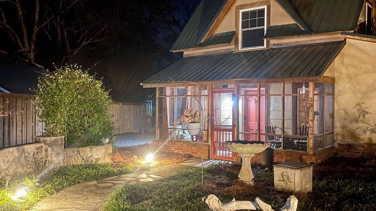 Southern Pines Cottage | Historic 1890 Cottage in the Heart of Downtown Southern Pines, NC!